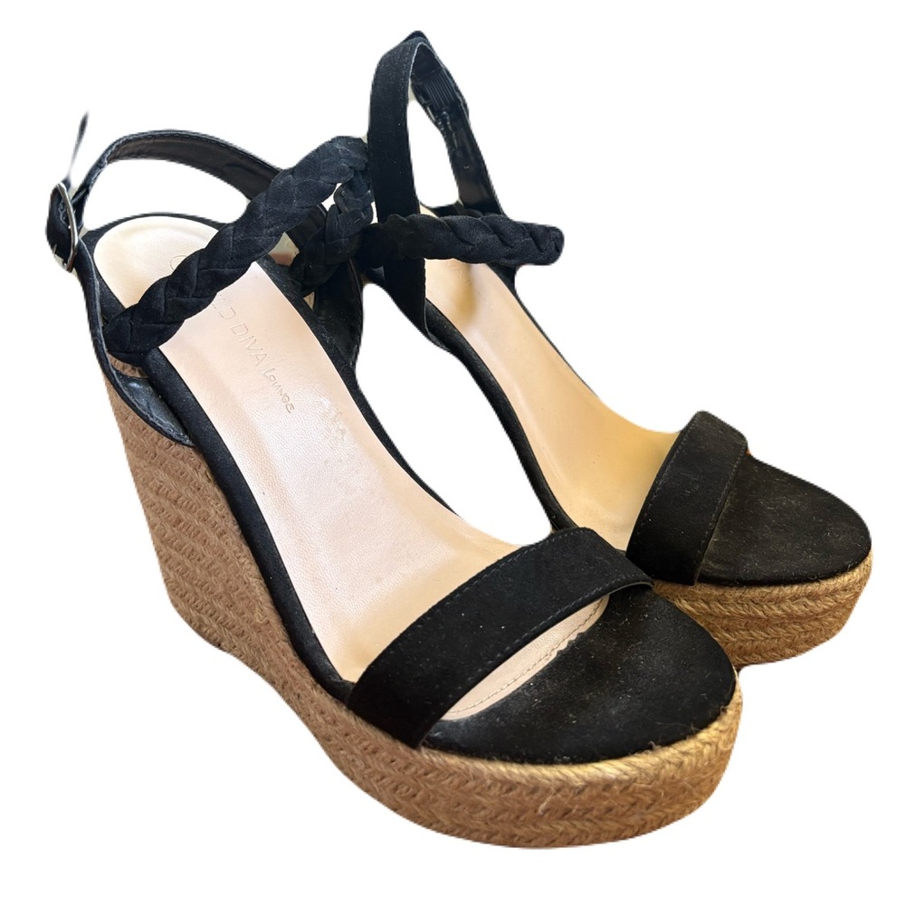 Stylish Black and Tan Wedge Sandals